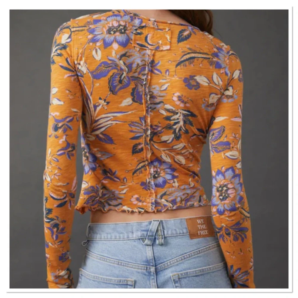 Free People We The Free Women’s Dreamed Of You Floral Print Crew Neck Tee Shirt - Picture 2 of 4